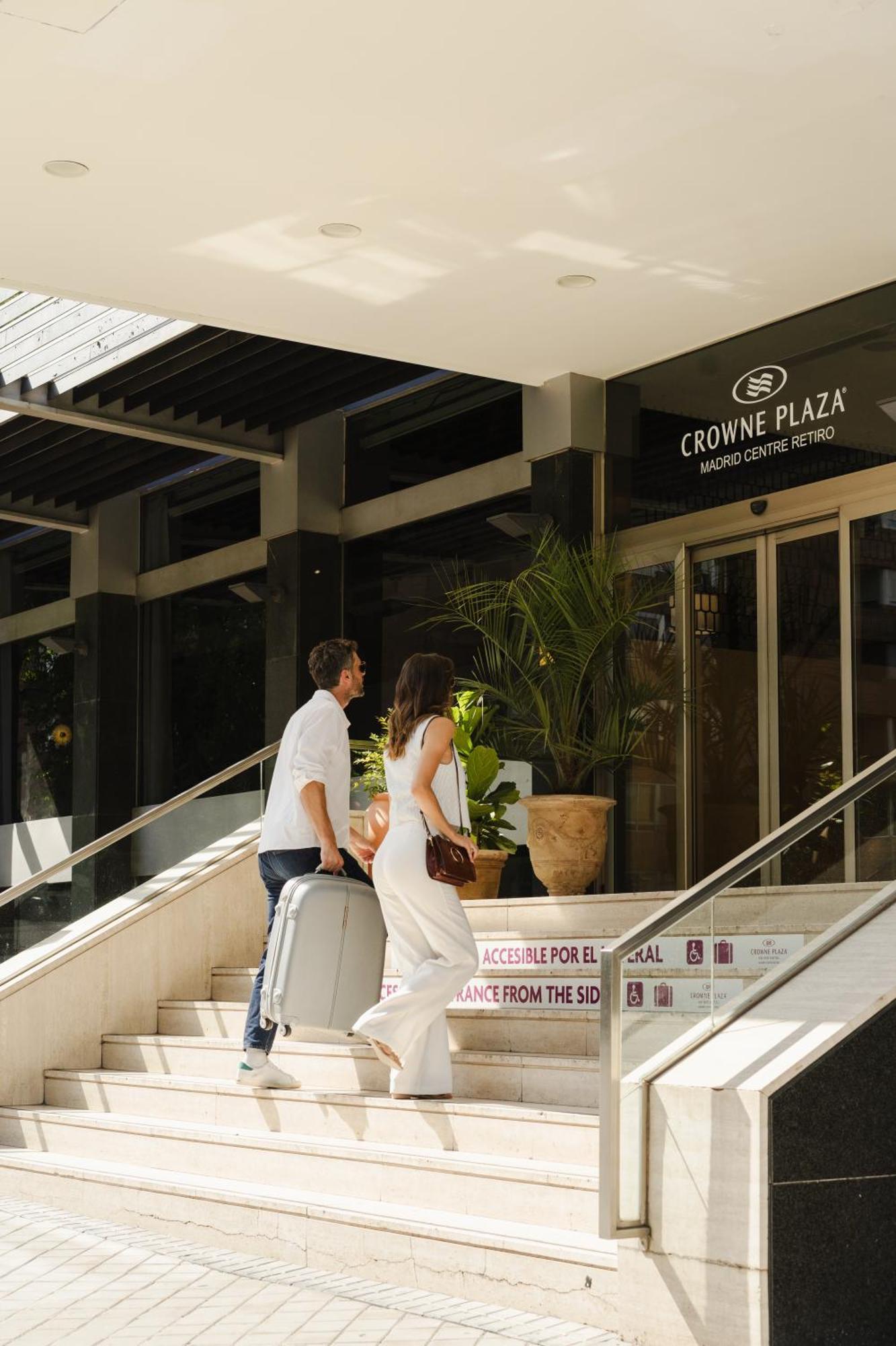 Hotel Crowne Plaza Madrid - Centre Retiro By Ihg Exterior foto